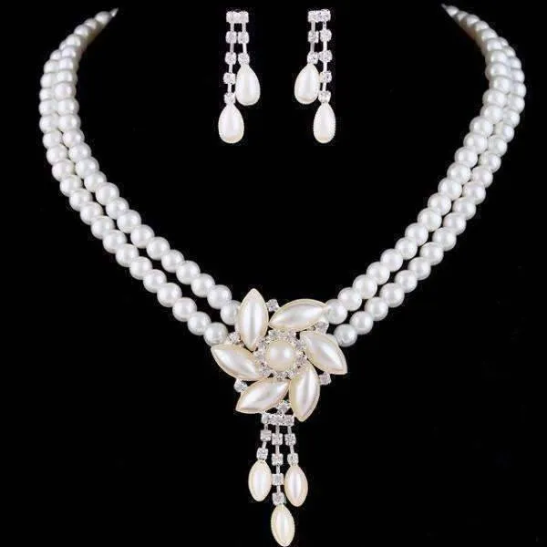 Pearl Blossom Medallion Choker Necklace and Earrings Set