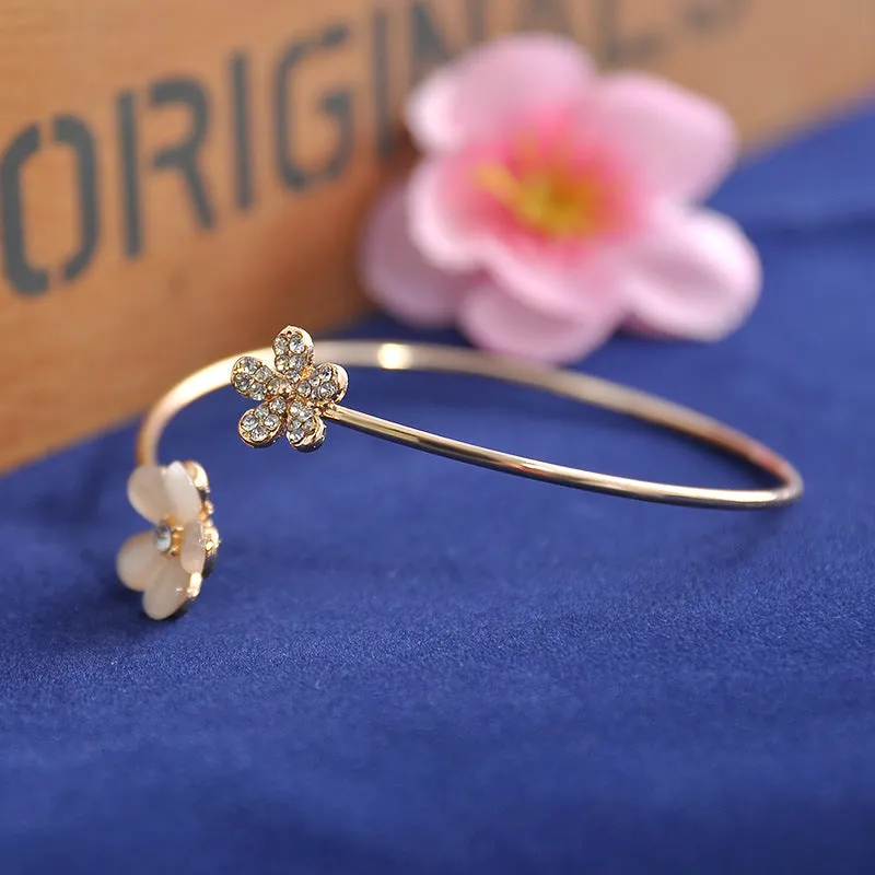 Small daisy  bracelet